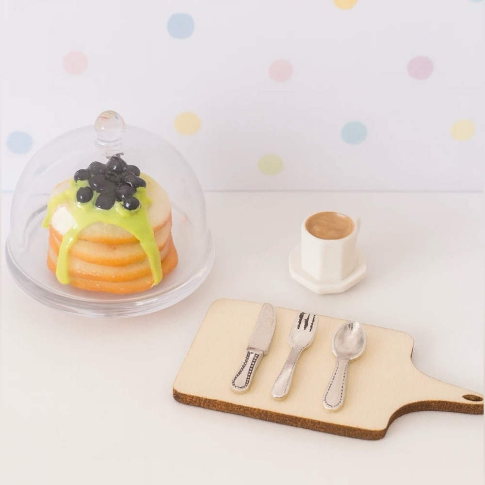 Dollhouse Miniature Kitchen & Dining Bundle Plates, Pancakes & Coffee, Champagne - Picture 5 of 11